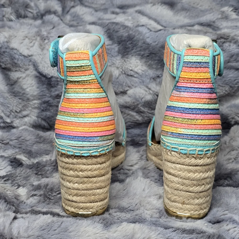 NWB Franco Sarto Clemens Espadrille Wedge Sanda Colorful Striped‎ Size 5.5